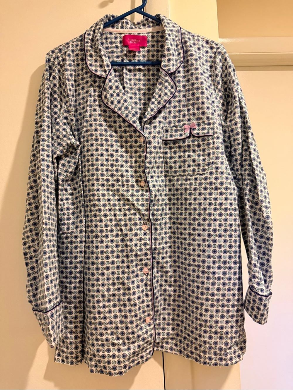 NWOT Victoria’s Secret Blue Patterned Women's Pajama Set (LONG) - soft & cozy! 🥰